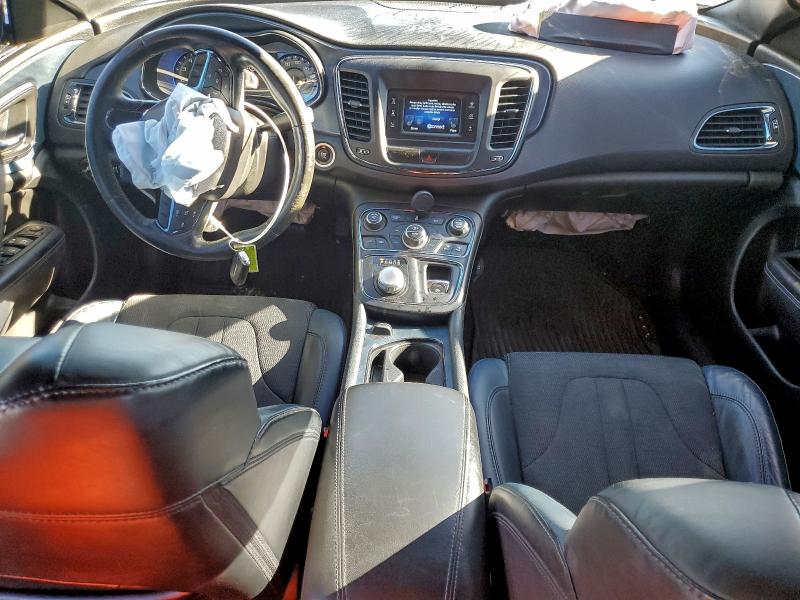 97441045 :رقم المزاد ، 1C3CCCDGXFN567460 vin ، 2015 Chrysler 200 مزاد بيع