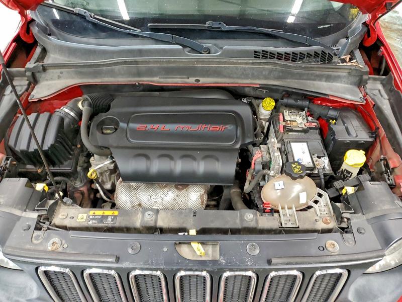 2016 Jeep Renegade L მანქანა იყიდება აუქციონზე, vin: ZACCJBBT0GPD21912, აუქციონის ნომერი: 96503635