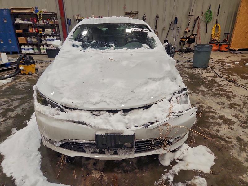2015 Chrysler 200 მანქანა იყიდება აუქციონზე, vin: 1C3CCCAB5FN599645, აუქციონის ნომერი: 96719255