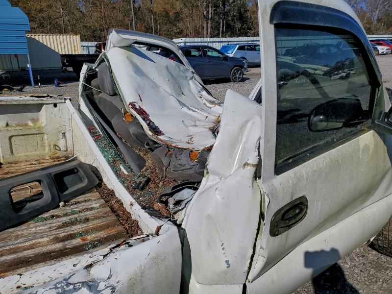 2003 Chevrolet Silverado მანქანა იყიდება აუქციონზე, vin: 1GCEC14X63Z207471, აუქციონის ნომერი: 97322595