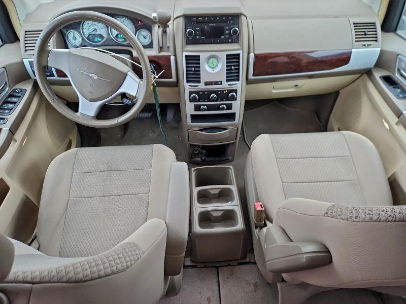 95951755 :رقم المزاد ، 2A4RR5DX9AR382256 vin ، 2010 Chrysler Town & Country مزاد بيع