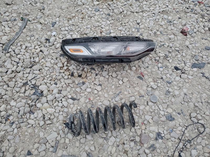 97327705 :رقم المزاد ، KNDJ23AU3N7177190 vin ، 2022 Kia Soul مزاد بيع
