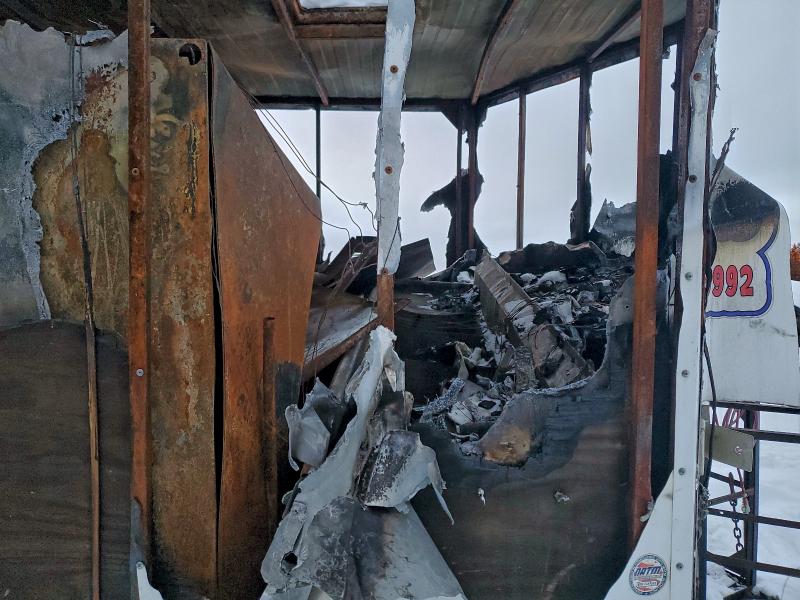 94321995 :رقم المزاد ، 4D6EB1821CA031177 vin ، 2012 Cargo Trailer مزاد بيع