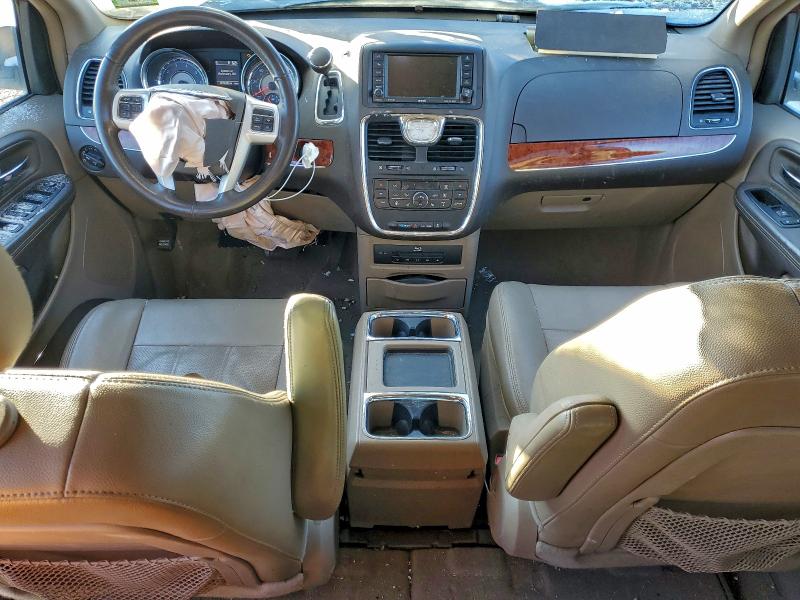 2014 Chrysler Town & Country მანქანა იყიდება აუქციონზე, vin: 2C4RC1CG2ER464689, აუქციონის ნომერი: 96610925
