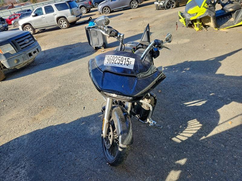 96925915 :رقم المزاد ، 1HD1KTM14FB693752 vin ، 2015 Harley-davidson Fltrxs مزاد بيع