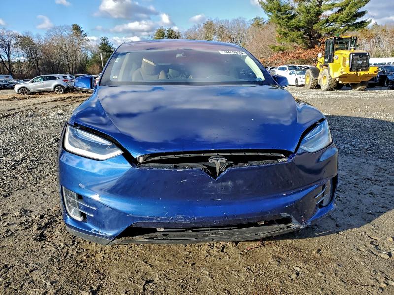 94463905 :رقم المزاد ، 5YJXCAE22GF005170 vin ، 2016 Tesla Model X مزاد بيع