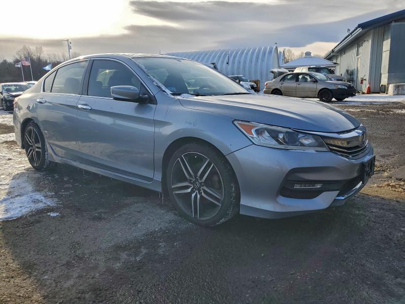 95444775 :رقم المزاد ، 1HGCR2F56HA071311 vin ، 2017 Honda Accord مزاد بيع