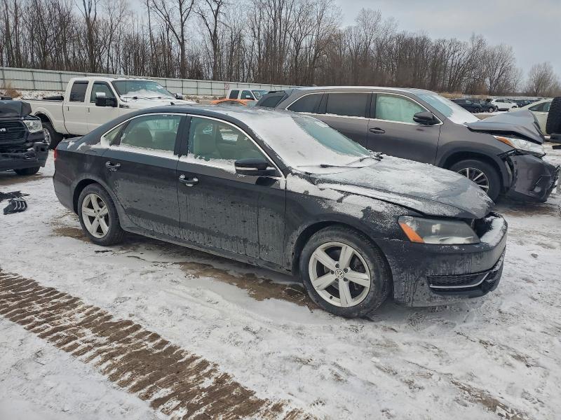 97713305 :رقم المزاد ، 1VWBP7A39DC091907 vin ، 2013 Volkswagen Passat مزاد بيع