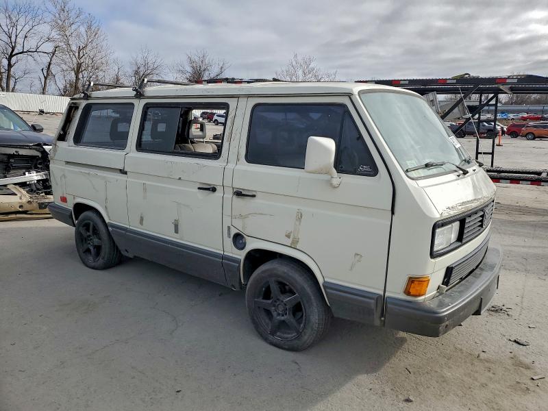 99017045 :رقم المزاد ، WV2YB0256LH083575 vin ، 1990 Volkswagen Vanagon Bu مزاد بيع