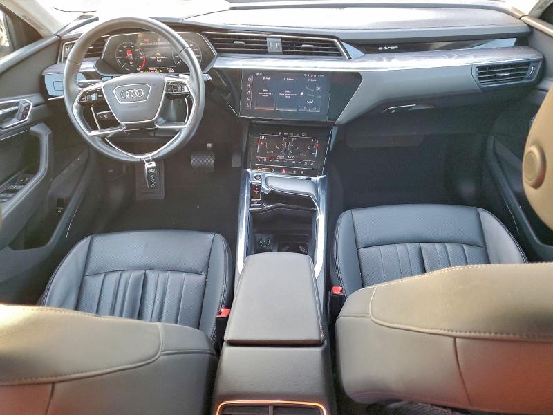 2024 Audi Q8 E-tron მანქანა იყიდება აუქციონზე, vin: WA15AAGE4RB053550, აუქციონის ნომერი: 97834155