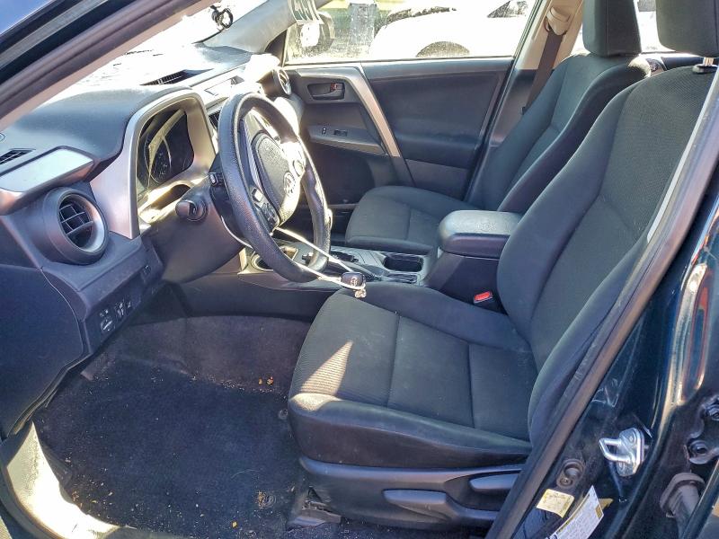 2018 Toyota Rav4 Le მანქანა იყიდება აუქციონზე, vin: JTMBFREV7JJ729415, აუქციონის ნომერი: 98959765