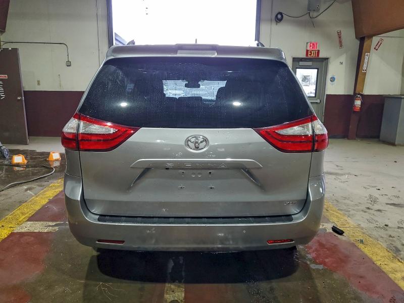 Продажа на аукционе авто 2018 Toyota Sienna, vin: 5TDYZ3DC5JS930232, номер лота: 56465106