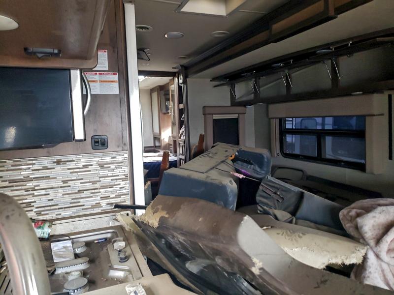 Продажа на аукционе авто 2019 Ford F53 Motorhome, vin: 1F66F5DY4K0A15676, номер лота: 98276425