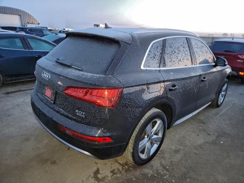 94509575 :رقم المزاد ، WA1BNAFY4J2217404 vin ، 2018 Audi Q5 مزاد بيع
