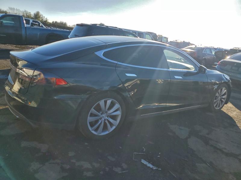98007665 :رقم المزاد ، 5YJSA1S18EFP50997 vin ، 2014 Tesla Model S مزاد بيع