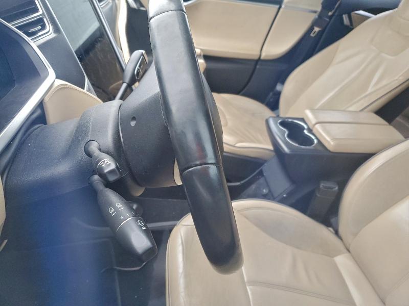 95257855 :رقم المزاد ، 5YJSA1DP5DFP10859 vin ، 2013 Tesla Model S مزاد بيع
