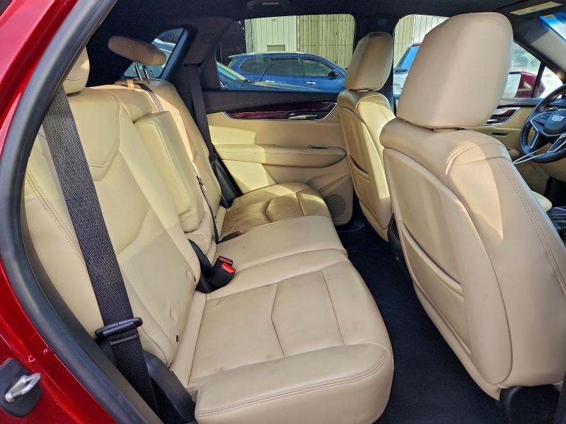 96451935 :رقم المزاد ، 1GYKNDRS2HZ149761 vin ، 2017 Cadillac Xt5 Luxury مزاد بيع