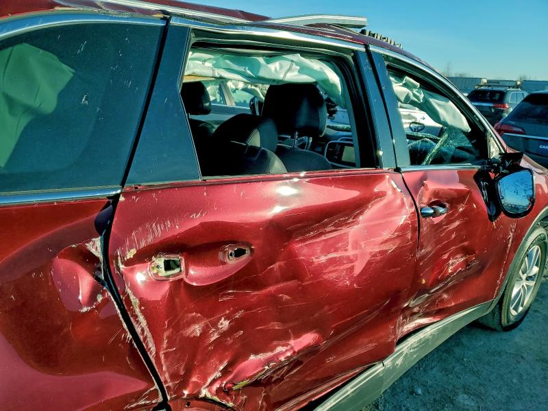 95982155 :رقم المزاد ، 5XYPG4A30HG324730 vin ، 2017 Kia Sorento مزاد بيع