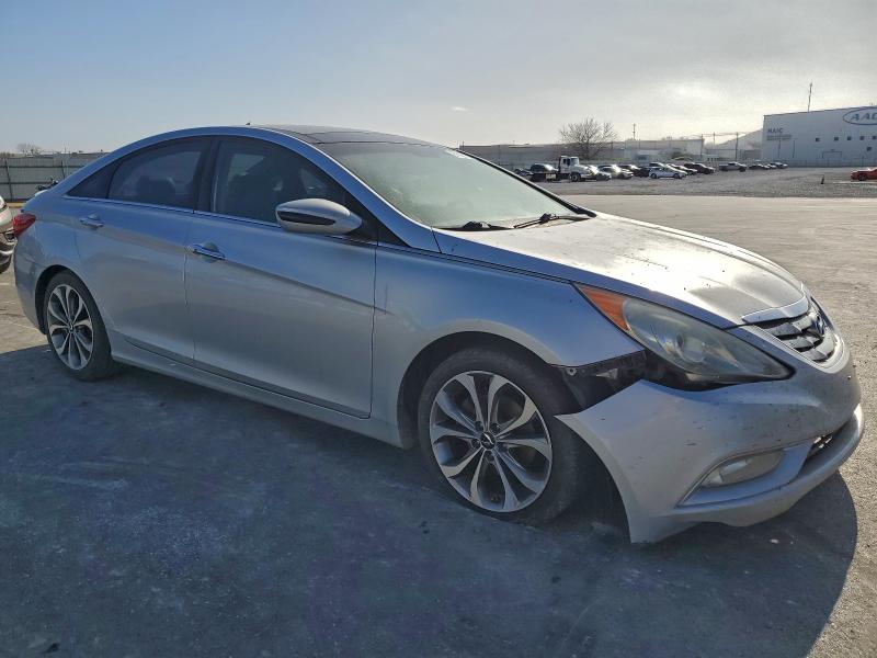 97618125 :رقم المزاد ، 5NPEC4AB7DH622818 vin ، 2013 Hyundai Sonata مزاد بيع