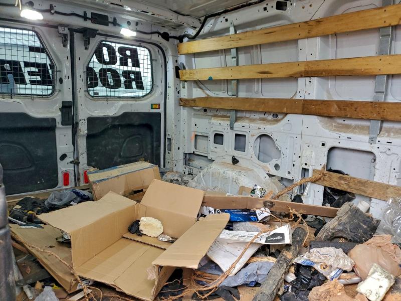 60705916 :رقم المزاد ، 1FTYR1ZM3KKB01349 vin ، 2019 Ford Transit مزاد بيع