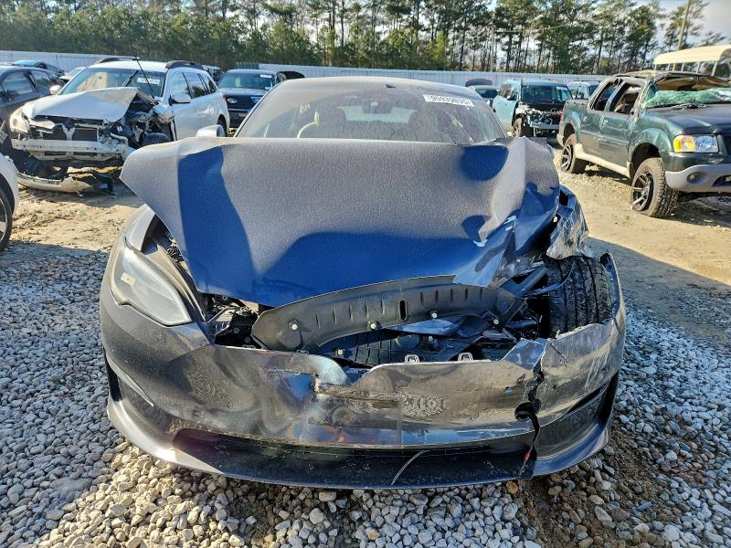 95939895 :رقم المزاد ، 5YJSA1E57NF486122 vin ، 2022 Tesla Model S مزاد بيع