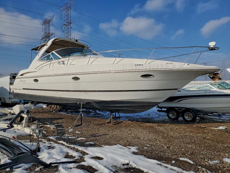 95919705 :رقم المزاد ، CRSGDA38K102 vin ، 2002 Cruisers Yachts 3672 Expre مزاد بيع