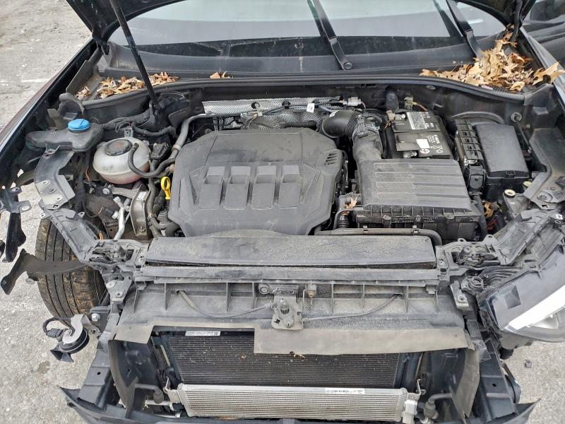 97341145 :رقم المزاد ، WA1AUCF34M1058893 vin ، 2021 Audi Q3 مزاد بيع