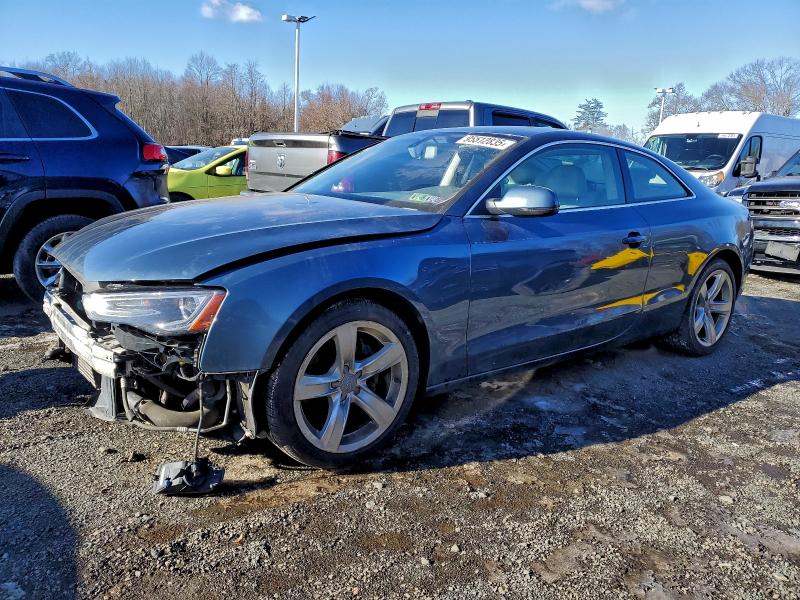 2015 Audi A5 Premium მანქანა იყიდება აუქციონზე, vin: WAUCFAFRXFA014091, აუქციონის ნომერი: 95512835