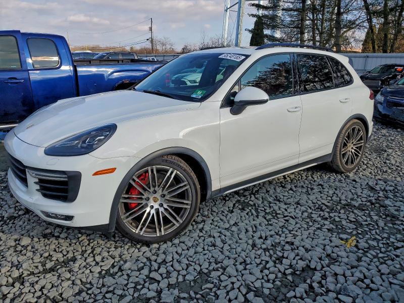 95248185 :رقم المزاد ، WP1AC2A26FLA82720 vin ، 2015 Porsche Cayenne Tu مزاد بيع
