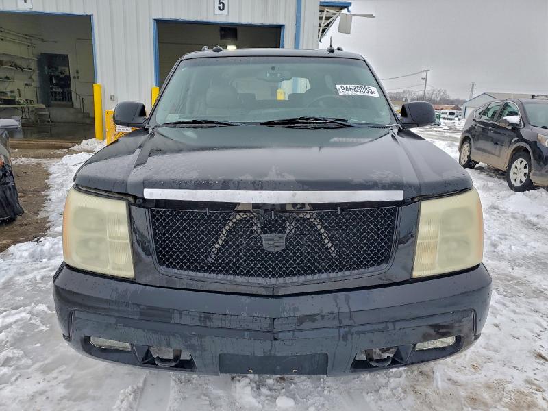 94689085 :رقم المزاد ، 3GYFK66N33G231530 vin ، 2003 Cadillac Escalade مزاد بيع