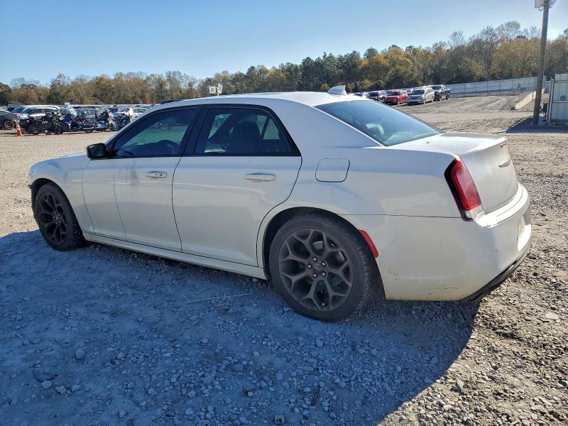 Продажа на аукционе авто 2016 Chrysler 300, vin: 2C3CCABG6GH282515, номер лота: 96888705
