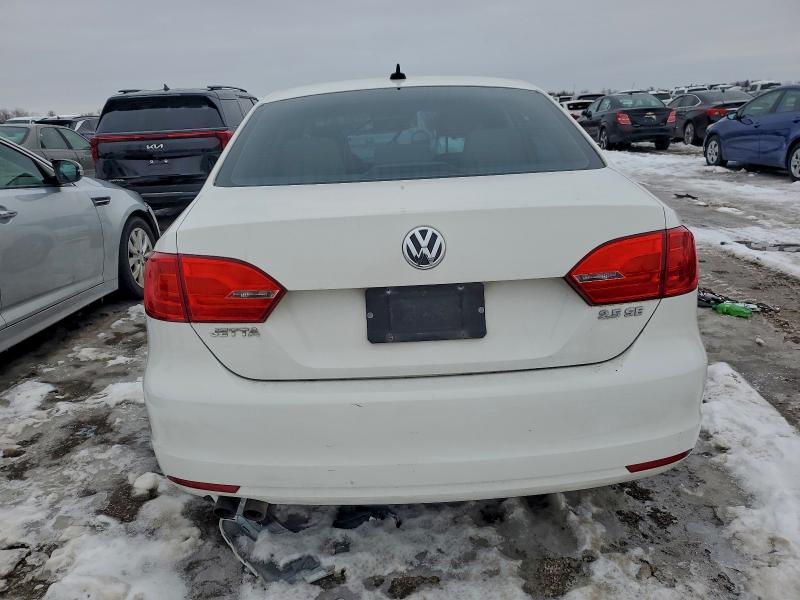 95616555 :رقم المزاد ، 3VWDZ7AJ4BM324539 vin ، 2011 Volkswagen Jetta Se مزاد بيع