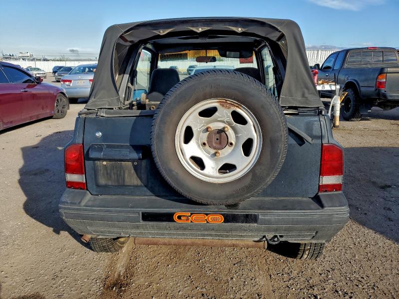 1993 Geo Tracker მანქანა იყიდება აუქციონზე, vin: 2CNBE18U0P6906928, აუქციონის ნომერი: 93800445
