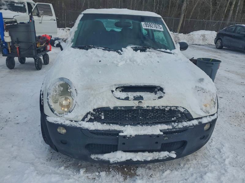 2004 Mini Cooper S მანქანა იყიდება აუქციონზე, vin: WMWRE33484TD85157, აუქციონის ნომერი: 95927075