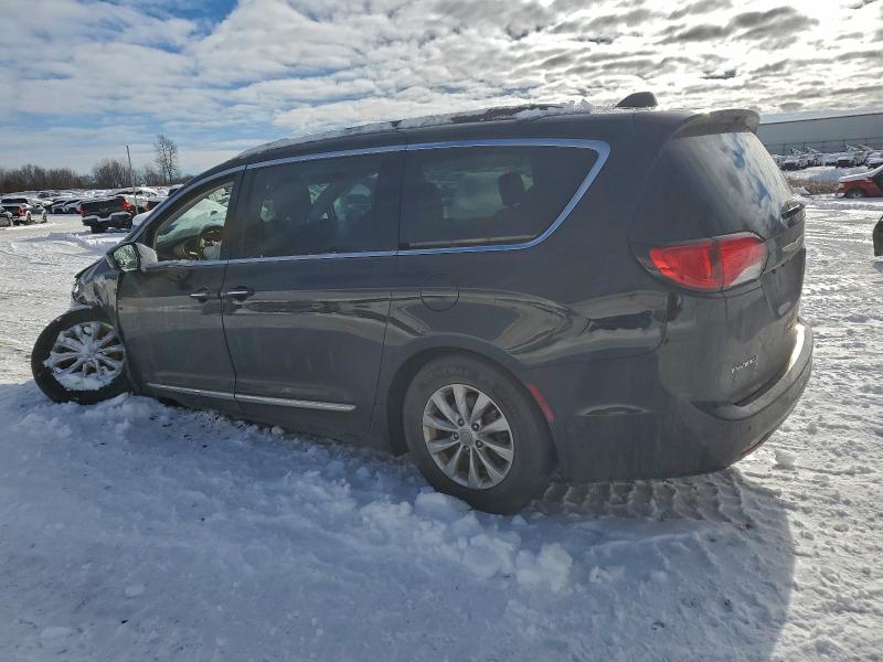 Продажа на аукционе авто 2017 Chrysler Pacifica, vin: 2C4RC1BG0HR654142, номер лота: 96474745