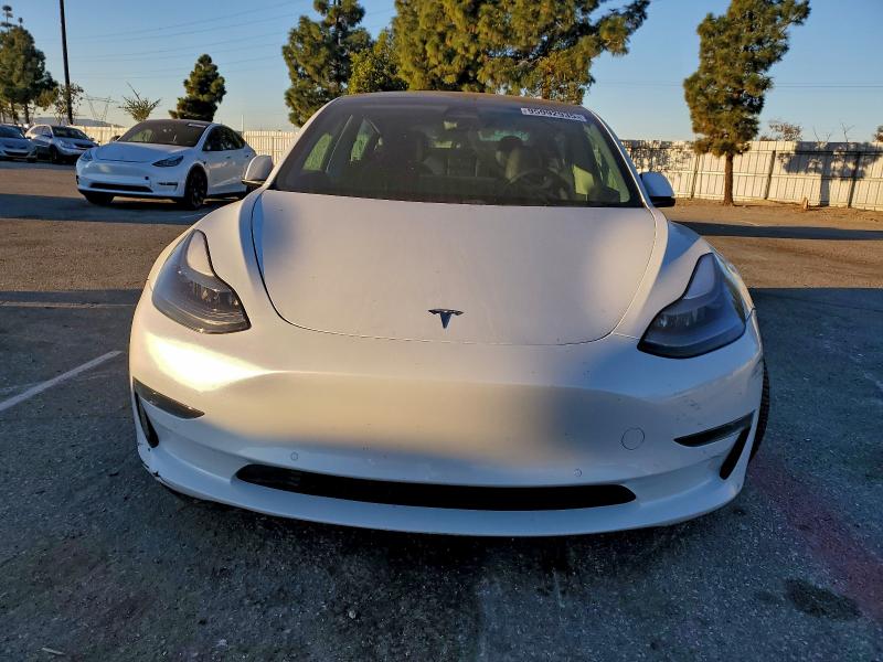 95992935 :رقم المزاد ، 5YJ3E1EB3MF070582 vin ، 2021 Tesla Model 3 مزاد بيع