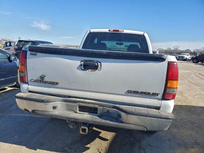 94826815 :رقم المزاد ، 2GCEK19T2Y1205581 vin ، 2000 Chevrolet Silverado مزاد بيع