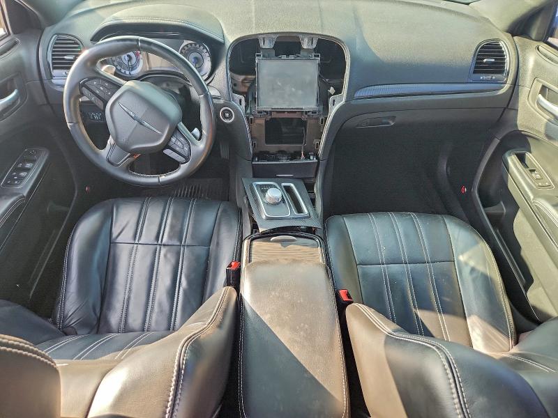 2016 Chrysler 300 მანქანა იყიდება აუქციონზე, vin: 2C3CCABT2GH208148, აუქციონის ნომერი: 95019225