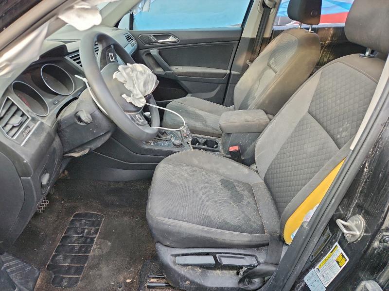 85386605 :رقم المزاد ، 3VV0B7AX3JM101368 vin ، 2018 Volkswagen Tiguan مزاد بيع