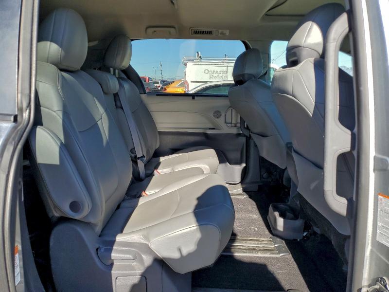 Продажа на аукционе авто 2021 Toyota Sienna Xle, vin: 5TDYRKEC2MS029736, номер лота: 96495115