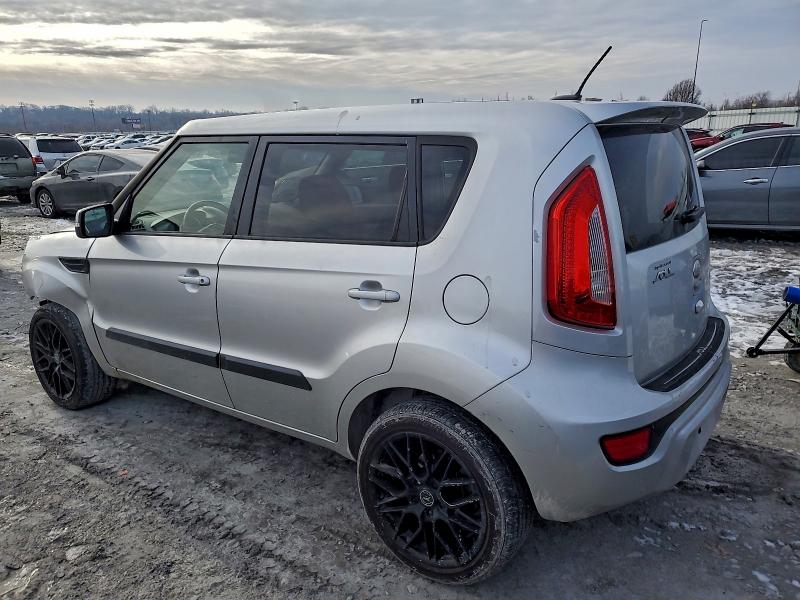 95264845 :رقم المزاد ، KNDJT2A60D7585394 vin ، 2013 Kia Soul مزاد بيع