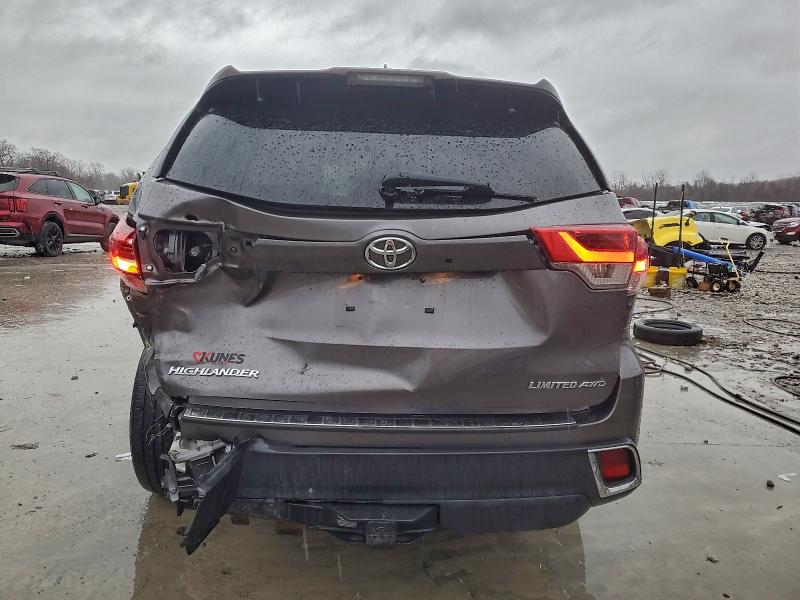 95660525 :رقم المزاد ، 5TDDZRFH3KS944920 vin ، 2019 Toyota Highlander مزاد بيع