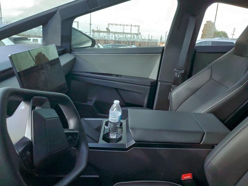 Продажа на аукционе авто 2024 Tesla Cybertruck, vin: 7G2CEHED8RA056642, номер лота: 94684135