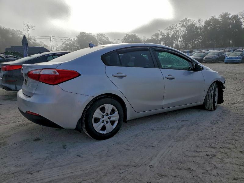 Продаж на аукціоні авто 2016 Kia Forte Lx, vin: KNAFK4A63G5533808, номер лоту: 98945275