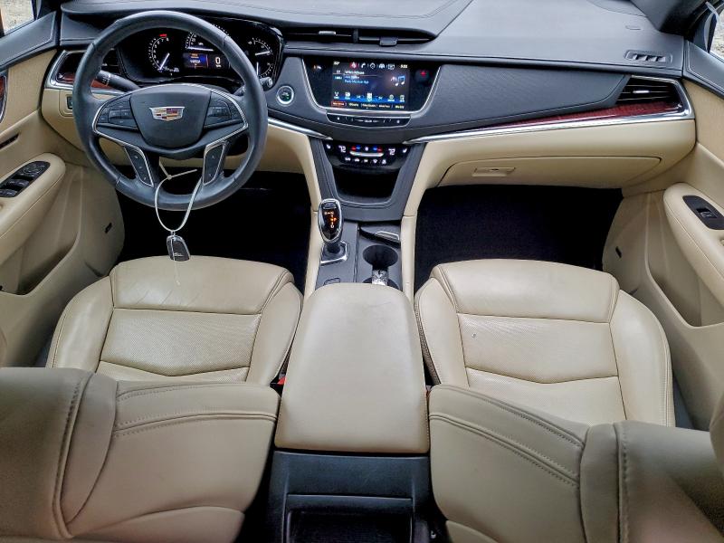 94744825 :رقم المزاد ، 1GYKNCRS5JZ132436 vin ، 2018 Cadillac Xt5 مزاد بيع