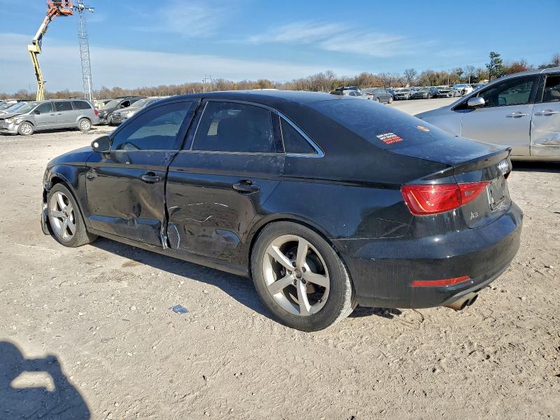 Продажа на аукционе авто 2015 Audi A3, vin: WAUACGFF1F1105114, номер лота: 94783345