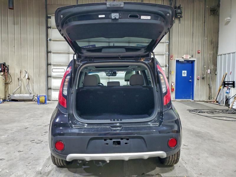 2017 Kia Soul მანქანა იყიდება აუქციონზე, vin: KNDJP3A59H7429975, აუქციონის ნომერი: 93633725