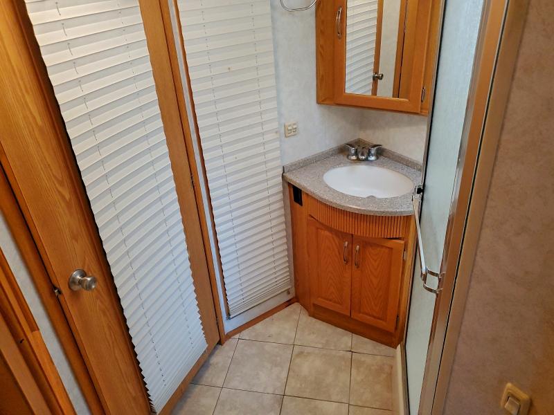Продаж на аукціоні авто 2005 Winnebago Suncruiser, vin: 5B4MP67G653404709, номер лоту: 98988265