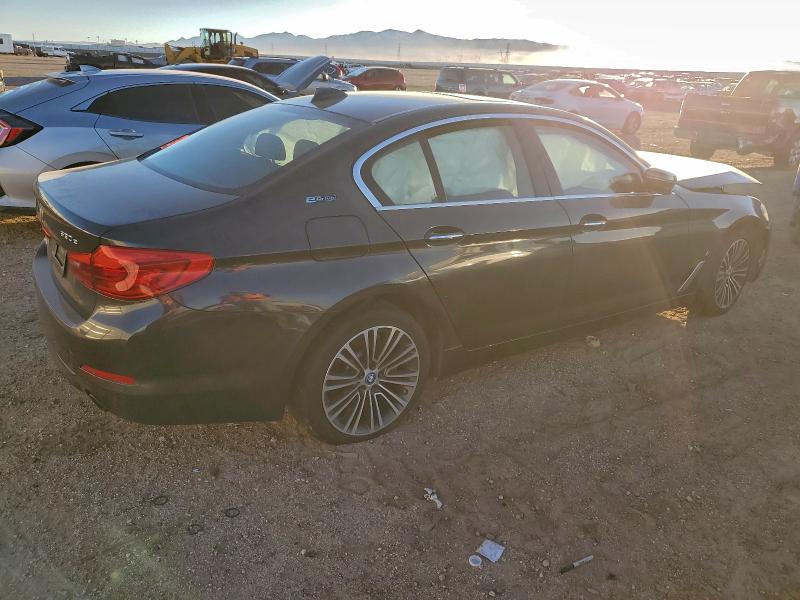 97210965 :رقم المزاد ، WBAJB1C59JB084611 vin ، 2018 Bmw 530xe مزاد بيع