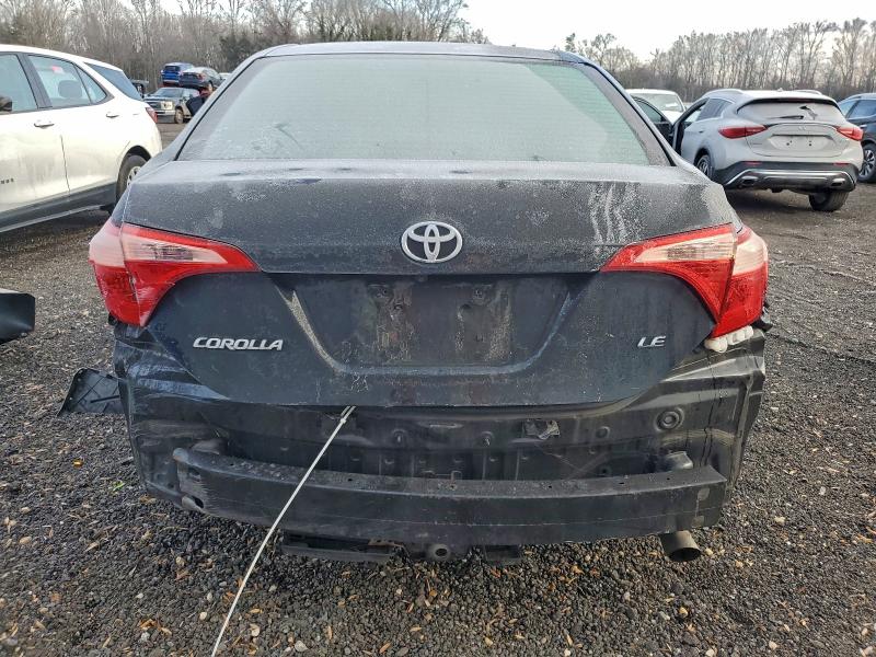 95655255 :رقم المزاد ، 5YFBURHE1JP760155 vin ، 2018 Toyota Corolla مزاد بيع